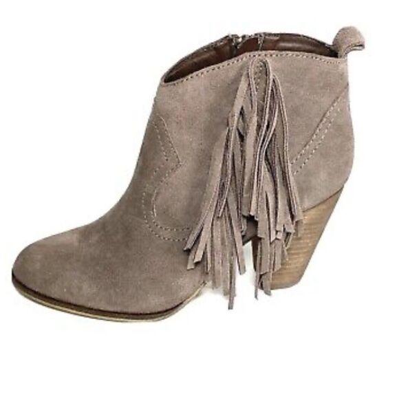 Steve Madden Shoes - Steve Madden Ponncho Women’s leather Ankle Boots Fringe Western Taupe Suede 10